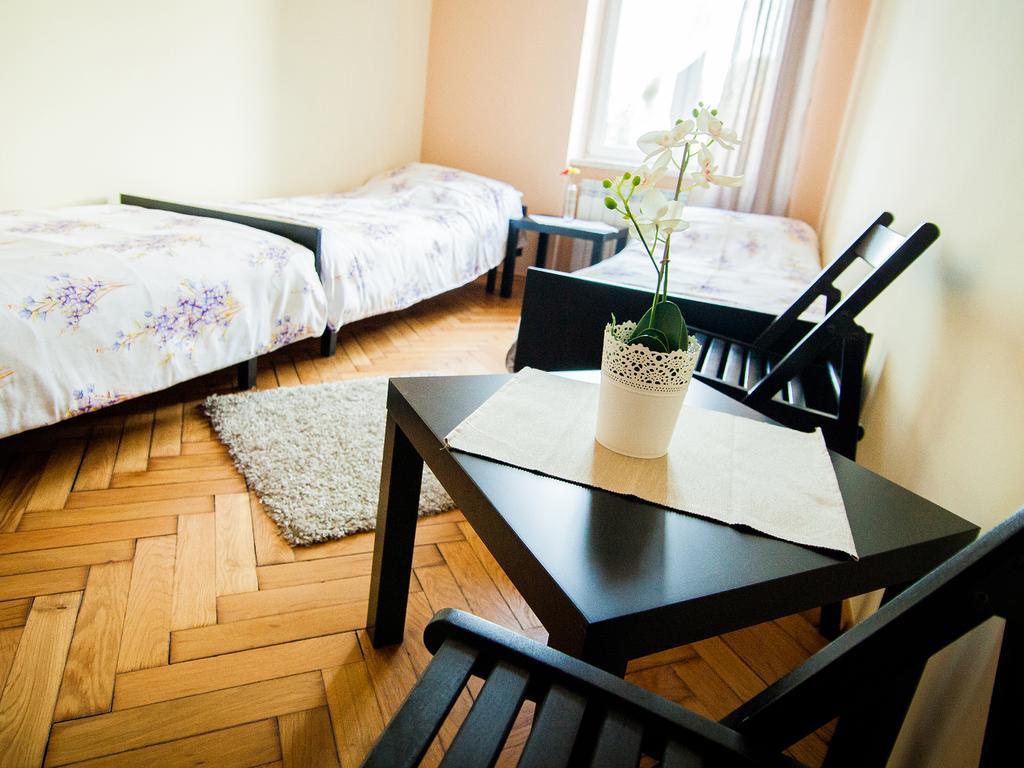 Sleep Time Hostel Белско-Бяла Стая снимка
