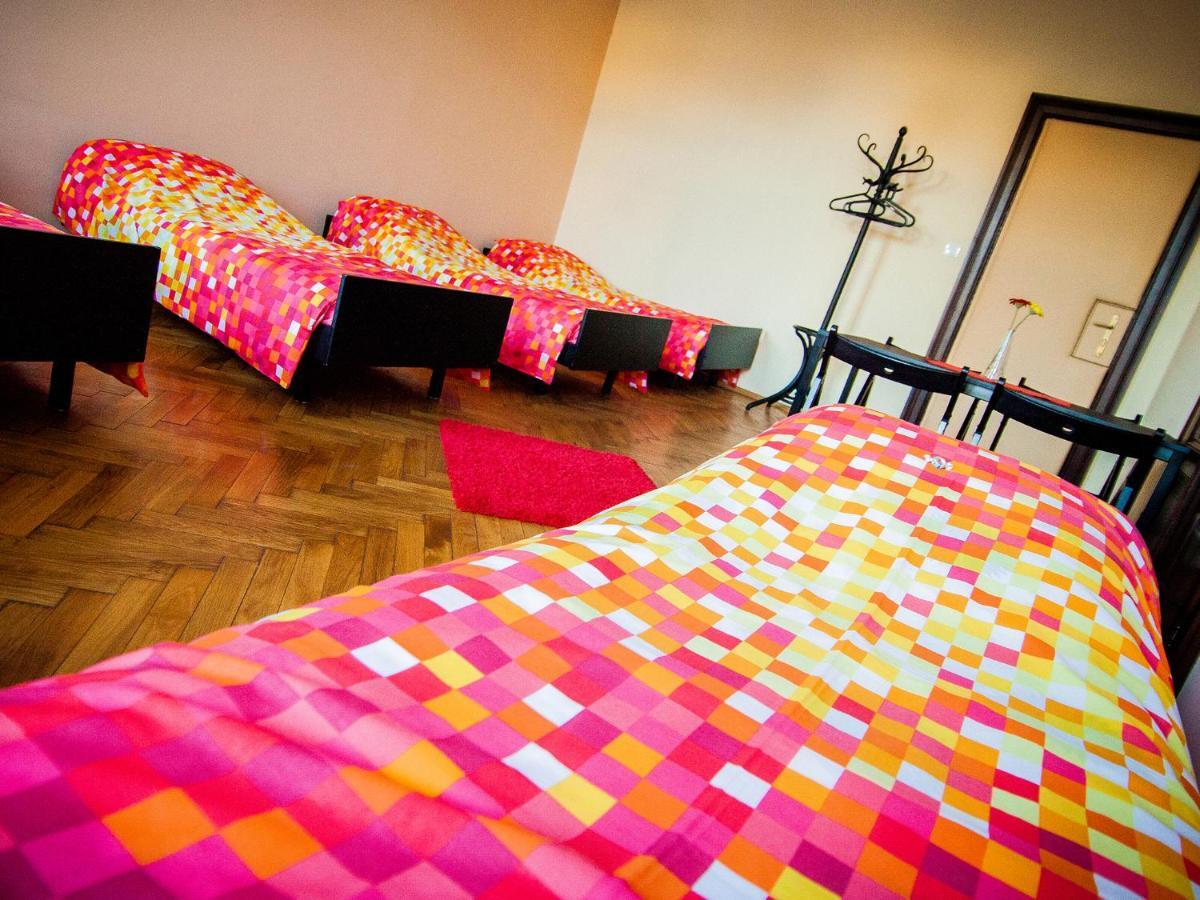 Sleep Time Hostel Белско-Бяла Стая снимка